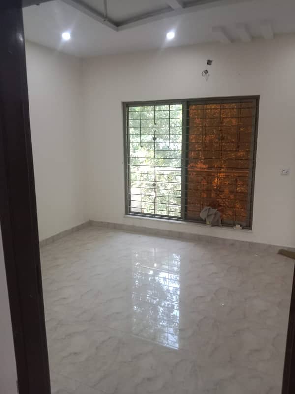 5 MARLA BEAUTIFUL HOUSE AVAILABLE FOR RENT IN DHA RAHBER 11 SECTOR 2 BLOCK M 15