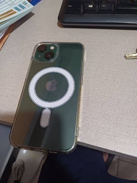 iphone 13 green avaliable in good condition. 1