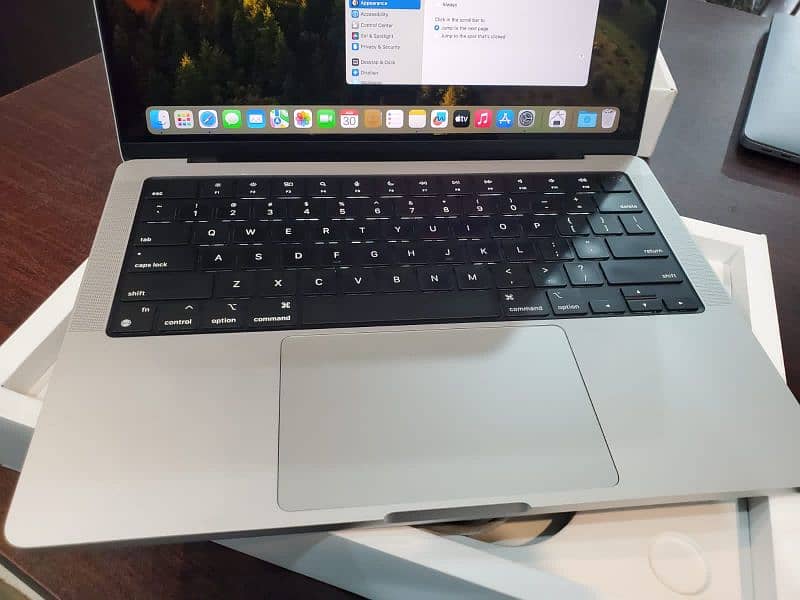 Macbook M1 pro 14" 16/512 just like box pack 3