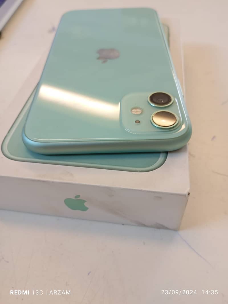 iphone 11 128gb pta approved with one month checking warranty 2