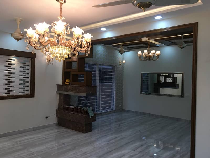 1 Kanal Like Brand New Modern Elevation Luxury House Available For Rent In Bahria Town Lahore. 4