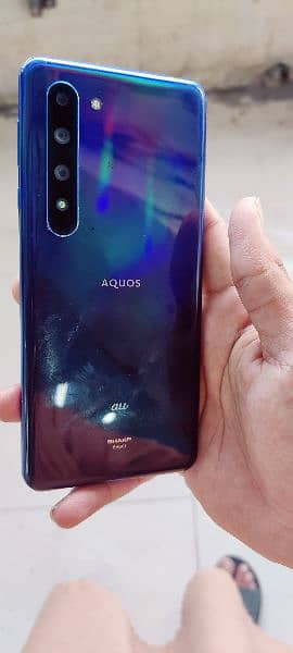 Aquos r5 12 ram 256 memory 3