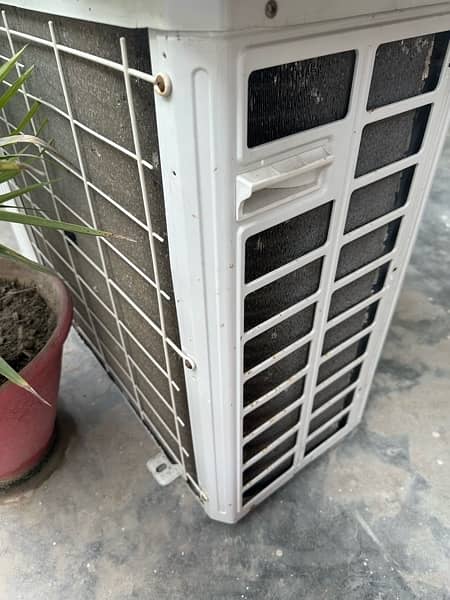 GREE AC 2 TON FOR SALE 3