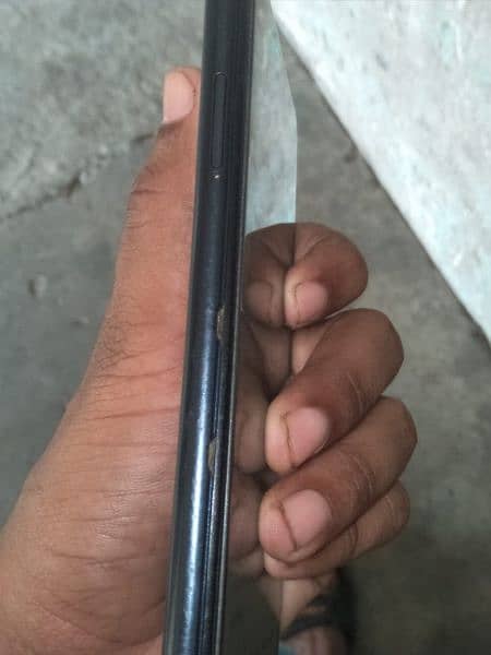 INFINIX HOT 10 4/64 9