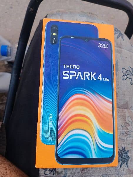 Tecno spark 4 lite 3