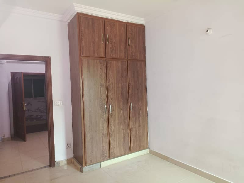 3 Bedroom Flat for Rent in G-15 Markaz 2