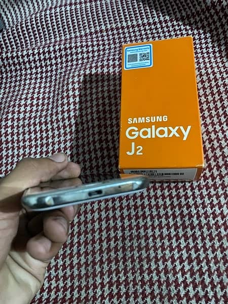 samsung Galaxy J2 4