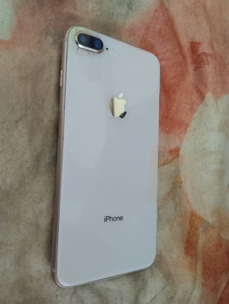 iphone 8plus gold 03023830397 1