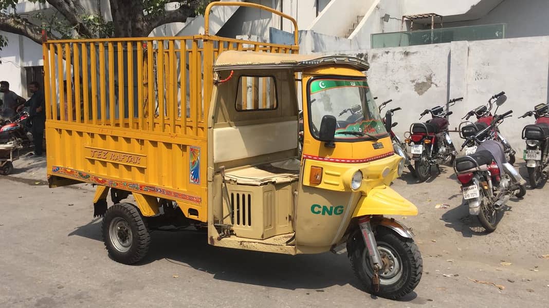 Loader Rickshaw (Tez Raftar 200cc Auto Rickshaw Loader XXL-Model HI-CA 0