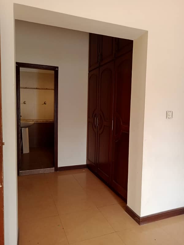 14 marla 3 bed upper portion for rent in psic society near lums dha lhr 11