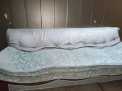 3 seater sofa in very good condition