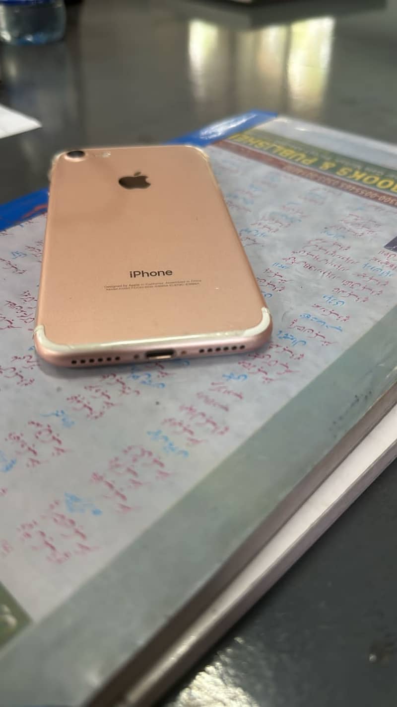 Iphone 7 rose gold colour 3