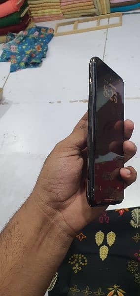 iphone 11 pro max ( non pta ) urjnet sell 6