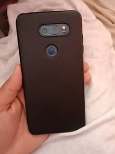 LG v30