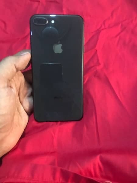 iPhone 8 Plus (64gb) 4