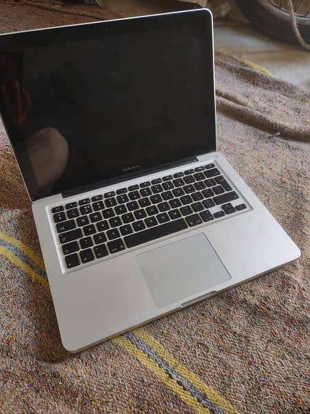 Macbook Pro 256/8 For Sale 2