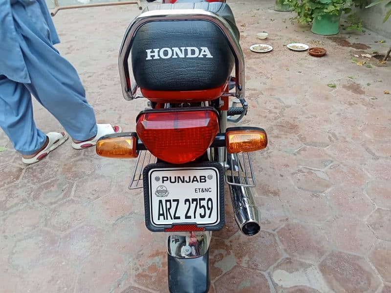 Honda CD 70 condition 10/10 4