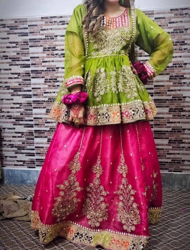 Fancy mehndi dress 0