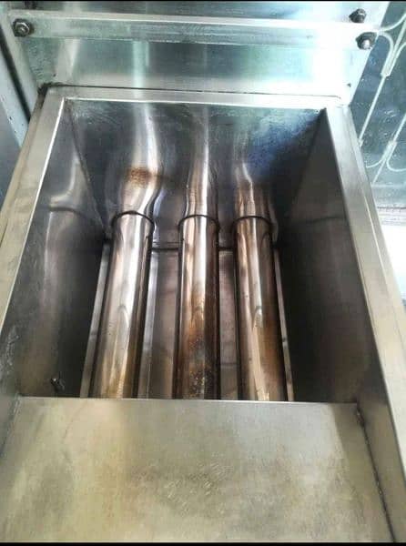 fryer for sale very good quality and good condition. 1