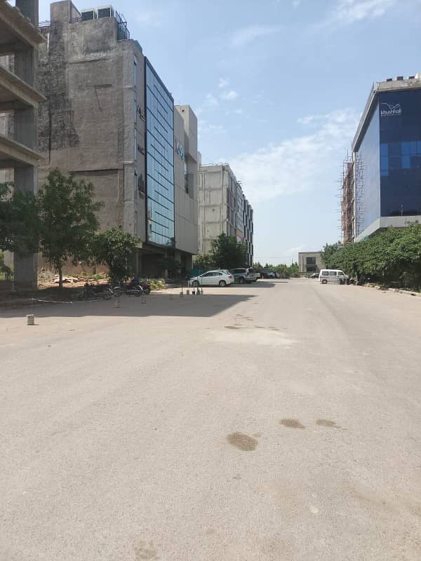 BRAND NEW COMMERCIAL PLAZA Category Front BACK Open For SALE 12