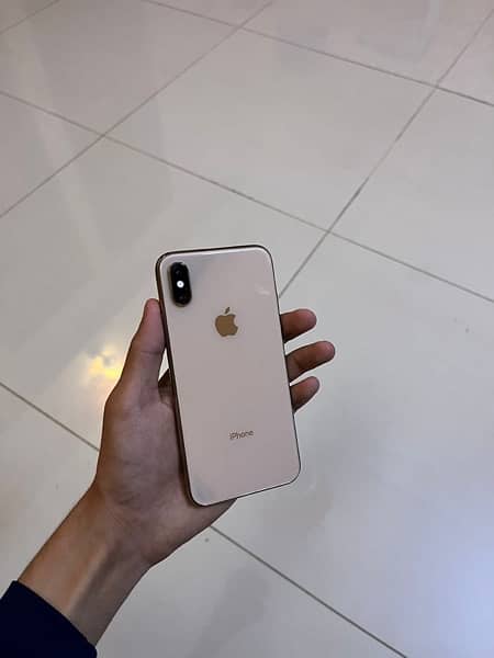 iphone xs for sale gold colour 3