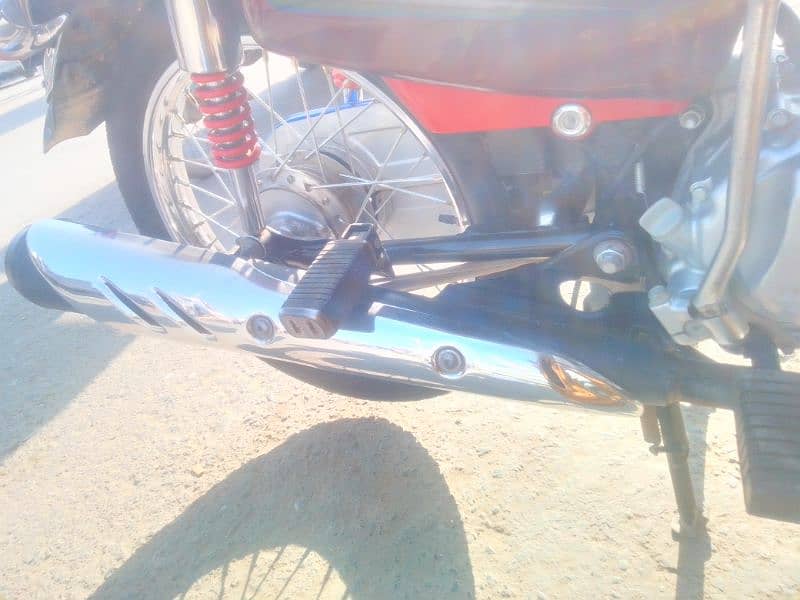 honda 125 GOOD CONDITION TOTAL JANION ONLIY CALL 2