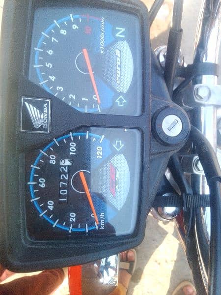 honda 125 GOOD CONDITION TOTAL JANION ONLIY CALL 7