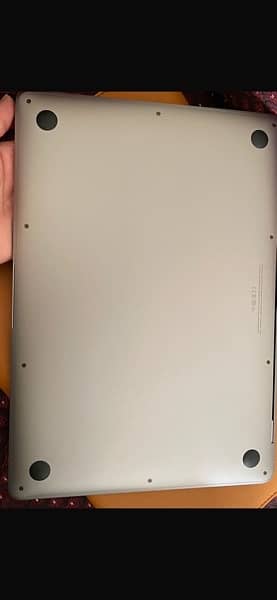 MacBook Air M1 chip for urgent sale 4