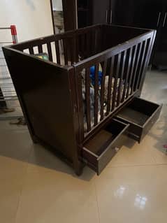 baby cot