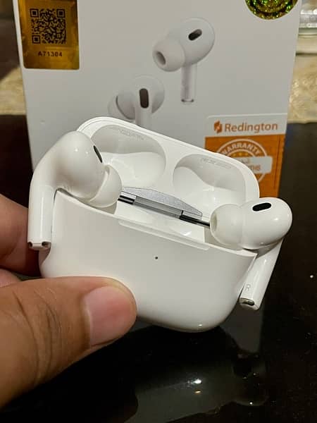 Apple Airpods Pro 2nd Gen 8