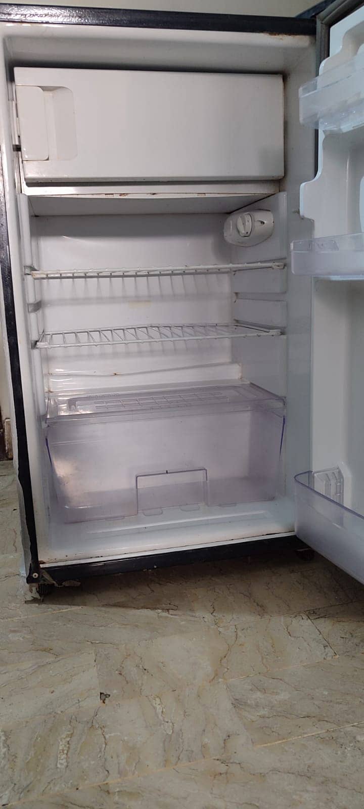 Dawlance Refrigerator 9101SD 3