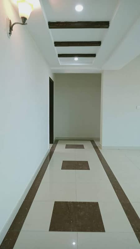 10 Marla Flat for Rent in Askari 11 Lahore 0