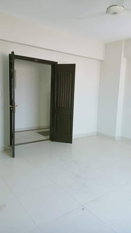 10 Marla Flat for Rent in Askari 11 Lahore 4