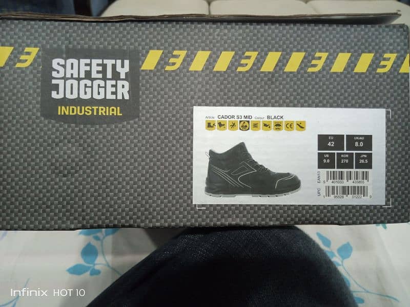 Safety shoes / safety boots / safety joggers / Cardor S3 6