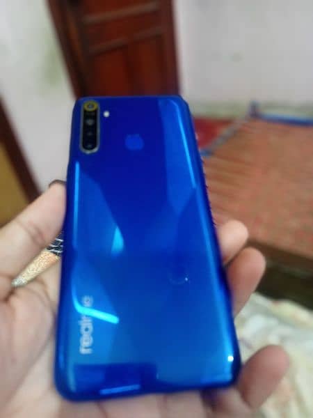 Realme 5. (4 gb 64 gb) 3