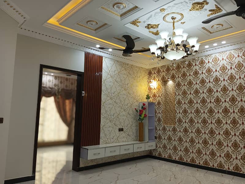 10.66 Marla Spanish Design Luxury House Available For Rent In Bahria Town Lahore. 3