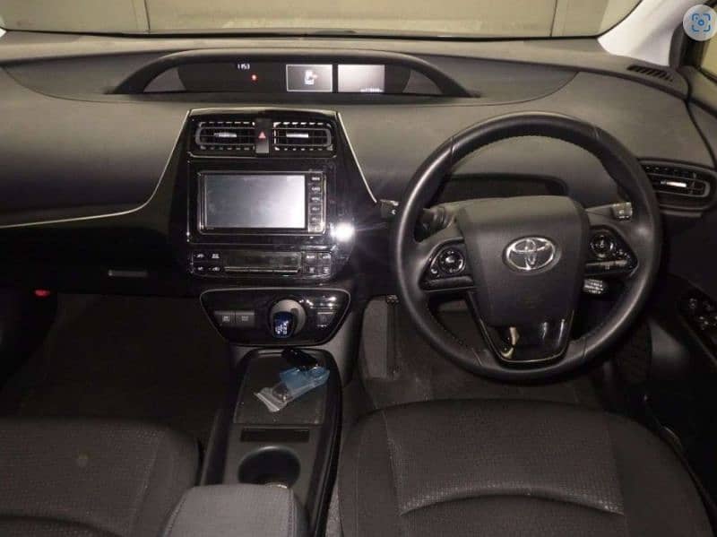 Toyota Prius 2020 S pakage 3