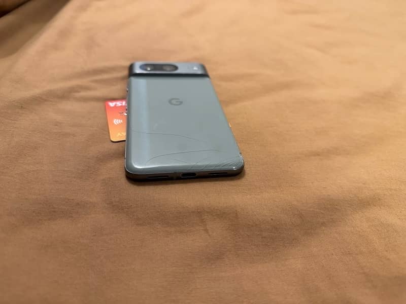 Google pixel 8 2