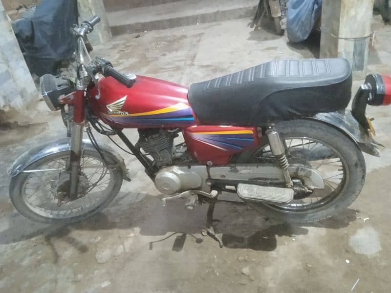 honda cg 125 karachi no# read add 2