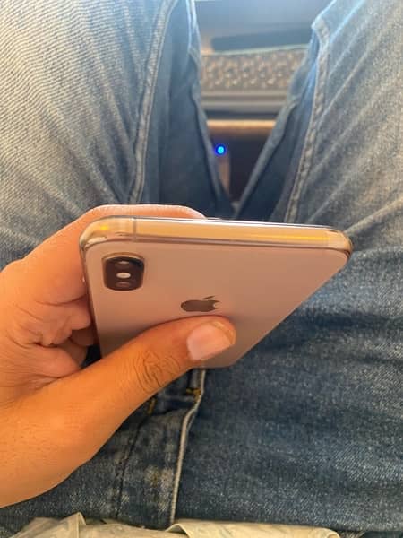 iPhone XS Max 256 gb factory unlock 10/9.5 condition  86 health 3