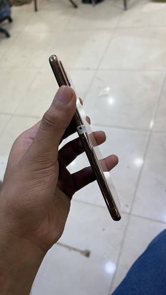 iphone xs max pta approved dual sim 1