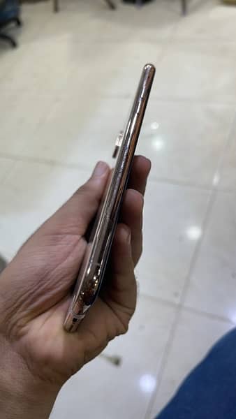 iphone xs max pta approved dual sim 3