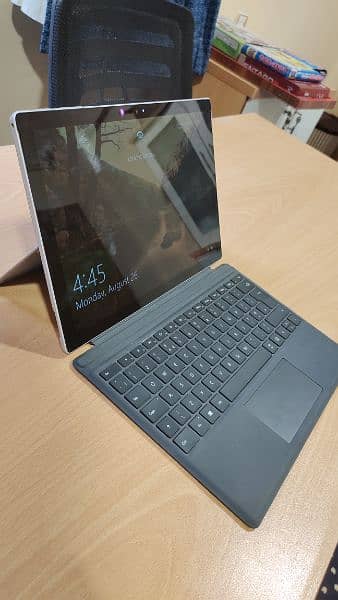 Microsoft surface i5 7th generation 1