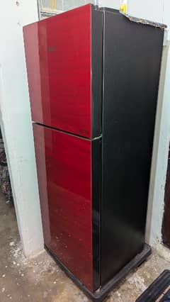 HAIER REFRIGERATOR 10/10