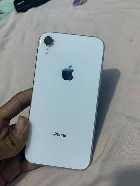 I Phone XR 2