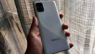 Samsung Galaxy A71 10 by 10 8gb 128gb