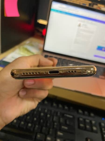 iphone xs 64GB Non PTA 3