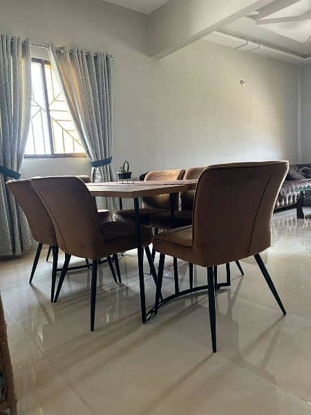 Dining table, 6 seats (habbit) 2