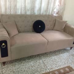 5 seater sofa only 5 month used