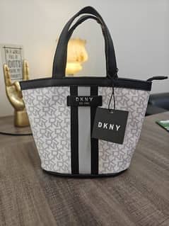 DKNY